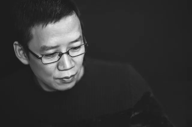 一张与“思想者”同行的信用卡-第3张图片-牧野网 一张与“思想者”同行的信用卡-第3张图片-牧野网