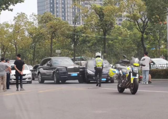 (三者险是保什么的)三者险买多少合适?-第7张图片-牧野网 (三者险是保什么的)三者险买多少合适?-第7张图片-牧野网