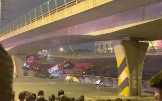 无锡高架桥倒塌3死2伤，这种情况意外险会赔吗？