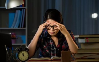 月薪不到4千，但欠款6万，应该怎么办？