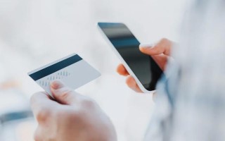 (冻结的银行卡怎么取钱)逾期被冻结的卡如何解封？