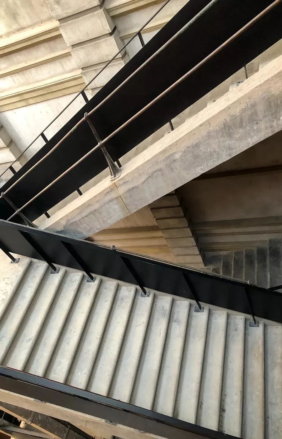 什么是意外险？意外险有什么优势和注意事项?-第1张图片-牧野网